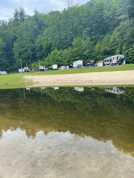 Horseshoe Bend Family Campground Picture 3