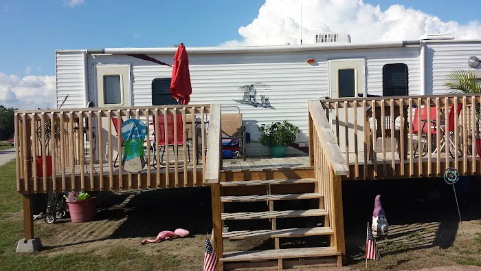 Ocean Breeze Family Campground Picture 7