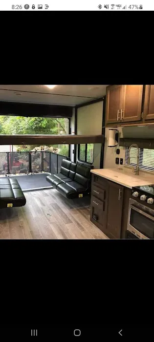 Mobile Man Cave LLC Picture 4