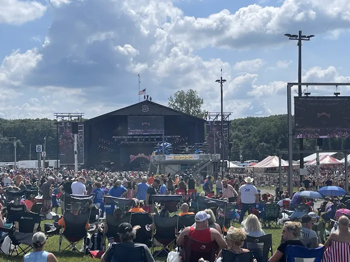 Hickory Hill Lakes Picture 5