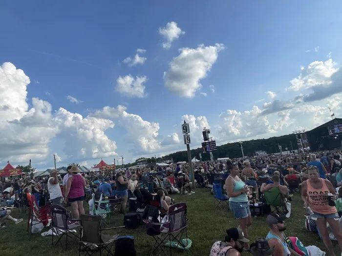 Hickory Hill Lakes Picture 6