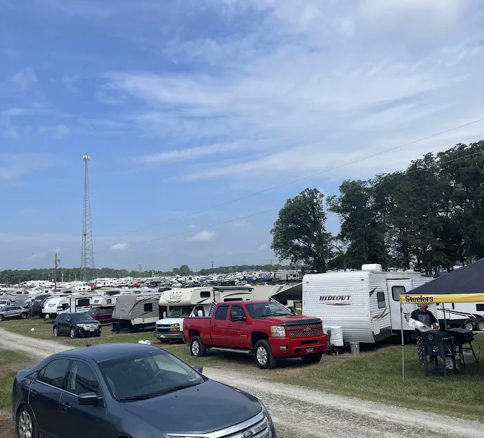 Hickory Hill Lakes Picture 9