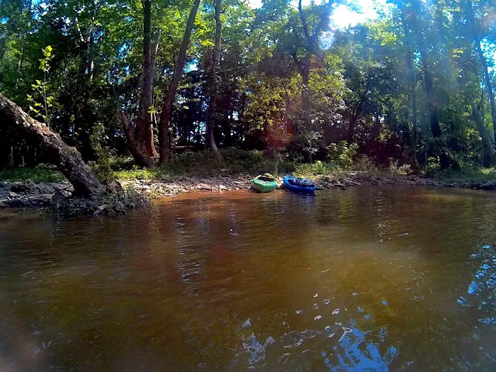 Thaxton’s Canoe Trails and Paddlers’ Inn Picture 8