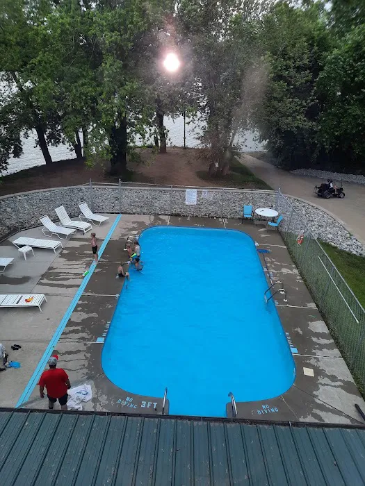 River Pines Picture 3