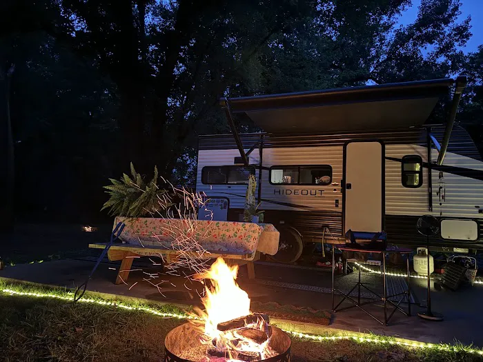 River Days Campground Picture 8