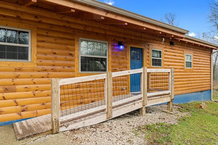 Kentucky Blue Cabin Picture 1