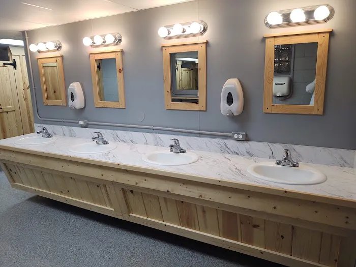 Lebanon / Cincinnati NE KOA Holiday Picture 2