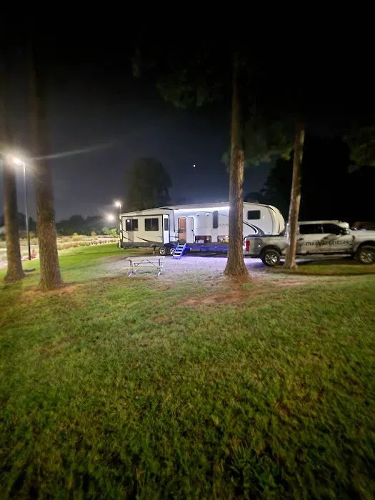 Campground at Ebenezer Park Picture 6