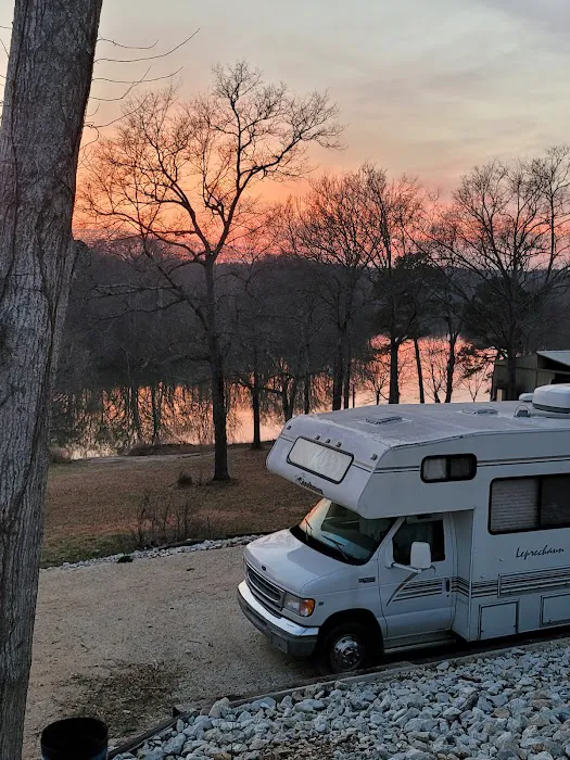 Broad River Camping & RV Park Picture 2