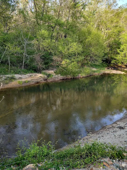 Lucky Strike Gold and Gem Mine Inc. Picture 2