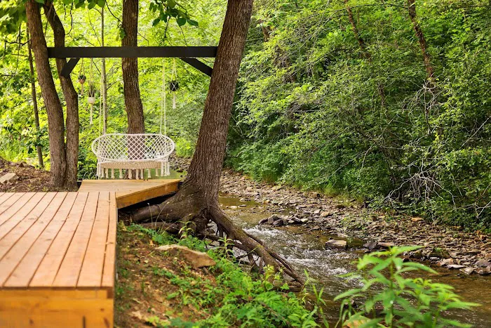 Gold River | camp + cabins Picture 6