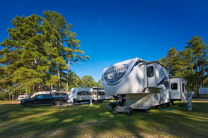 Bass Lake Camp Ground Picture 4