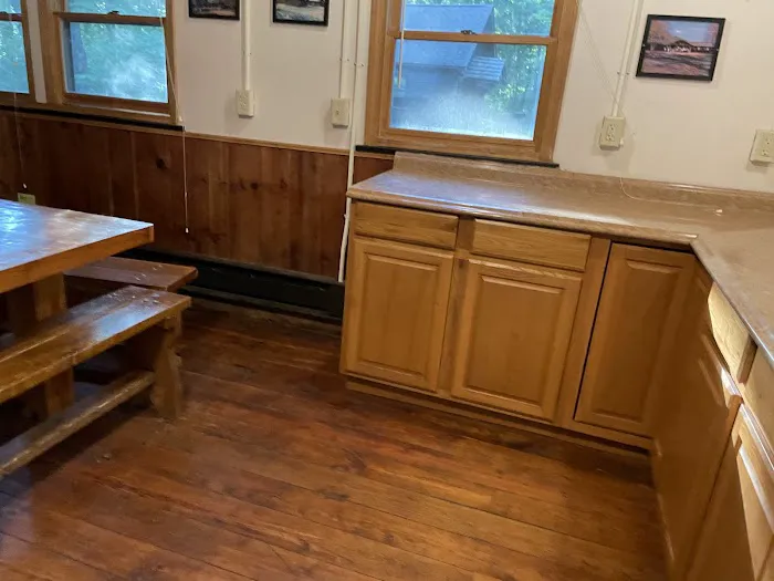 Mill Lake cabins Picture 2