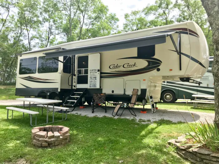 Camper Village RV Park, Dry Ridge Kentucky Picture 9