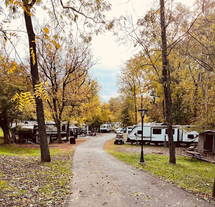 Oak Creek RV Resort and Campground Picture 7