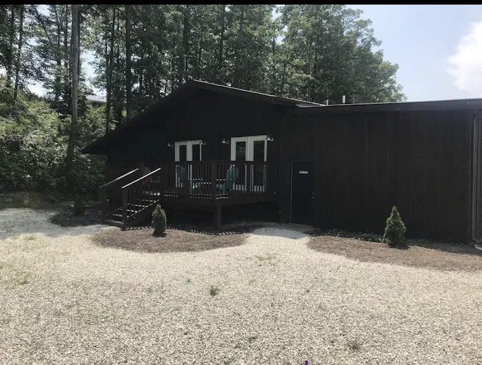 Red Wolfe Lodge Picture 9