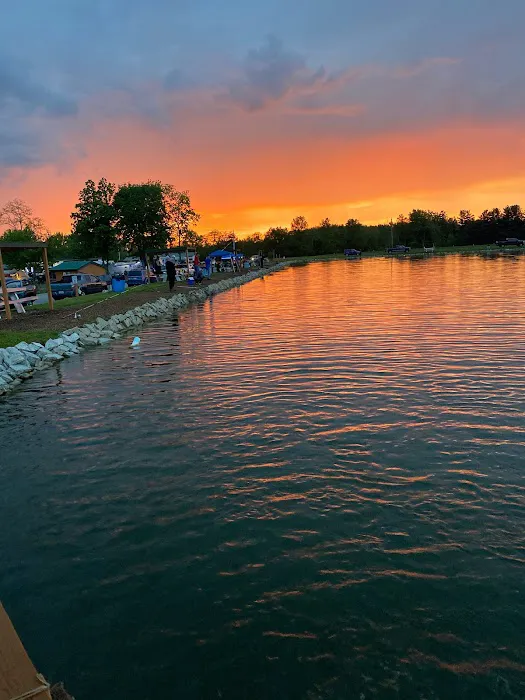 Lake Cozy-Dale Campground & Restaurant Picture 1