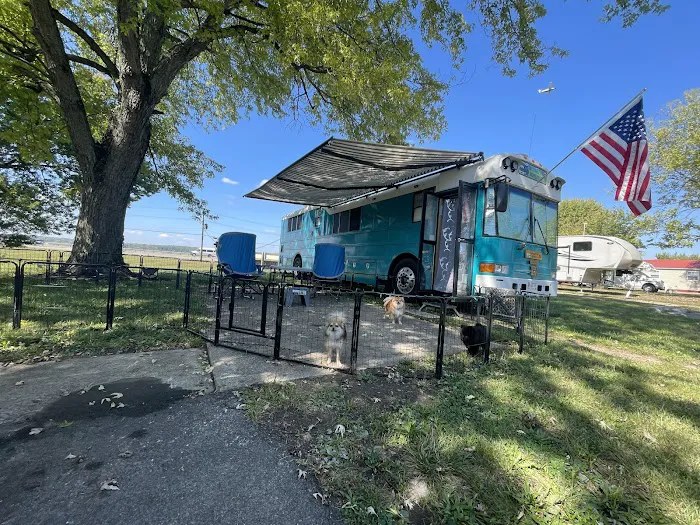 Riverrun RV Park & lodging LLC Picture 10