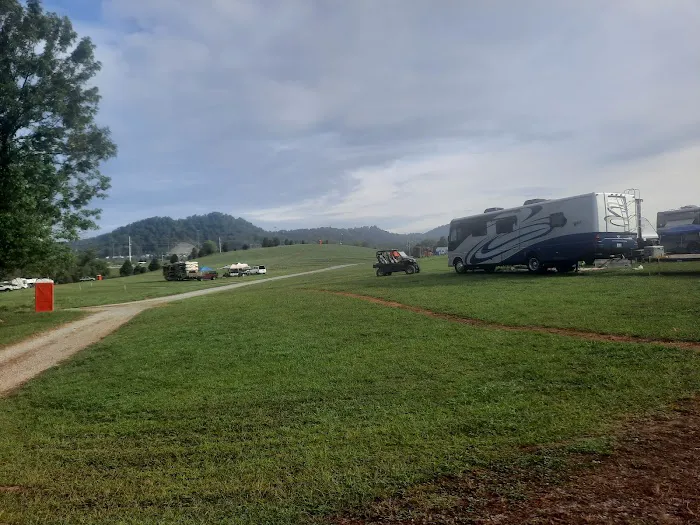Farmer Bob's Campground Picture 3