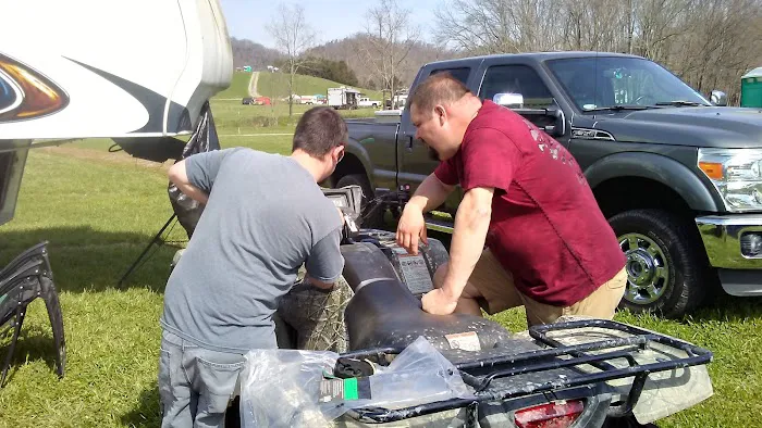 Dave and Kaye's Family Campground at BMS Raceway Picture 6