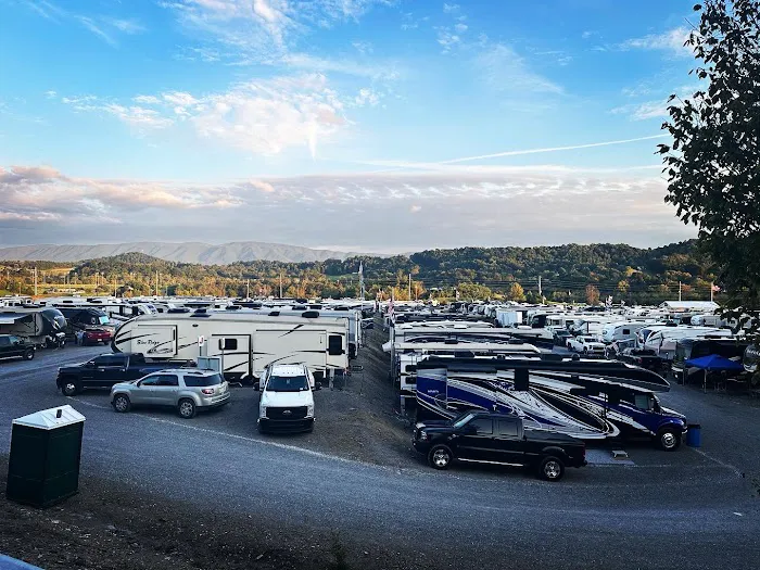 Pole Position Campground Picture 6