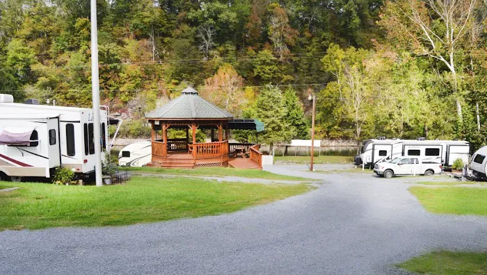Island Park Campground Picture 7