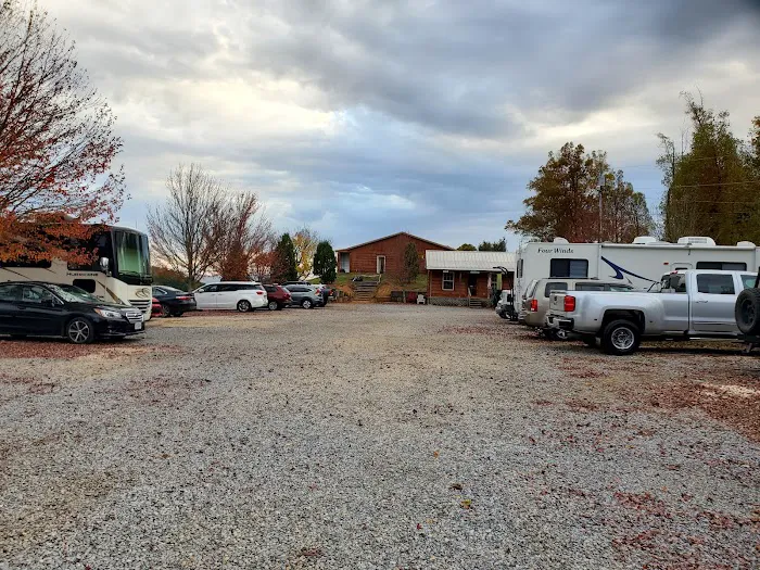 Ridgeview Campground Picture 4