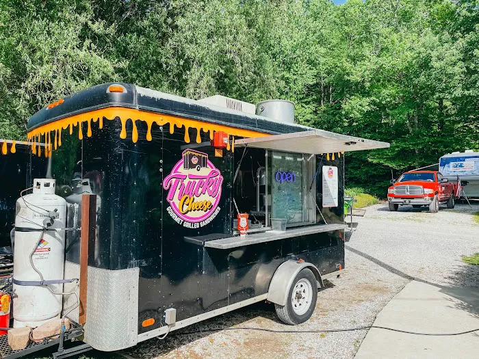 Mountain River Family Campground Picture 9