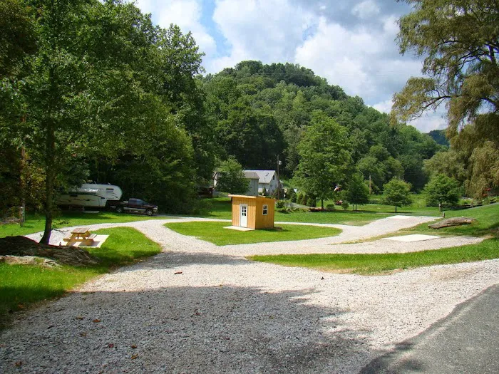 The Little Campground and Cabin Picture 4