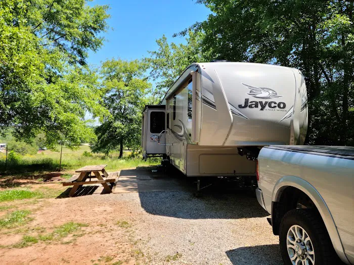 Foothills Family Campground Picture 10
