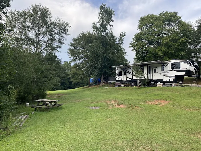 Foothills Family Campground Picture 7