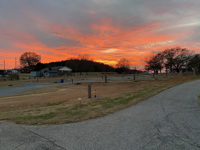 Yates RV Resort campground Picture 7