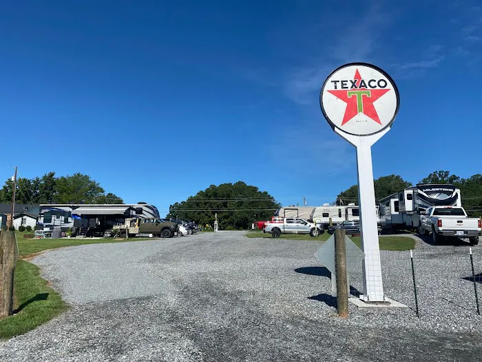 Yates RV Resort campground Picture 3