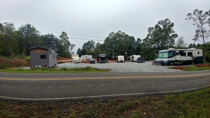 Rail Trail RV Park Picture 2