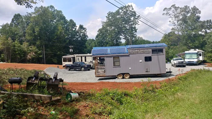 Rail Trail RV Park Picture 4