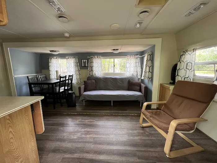 Four Paws Kingdom Campground & Dog Retreat Picture 10