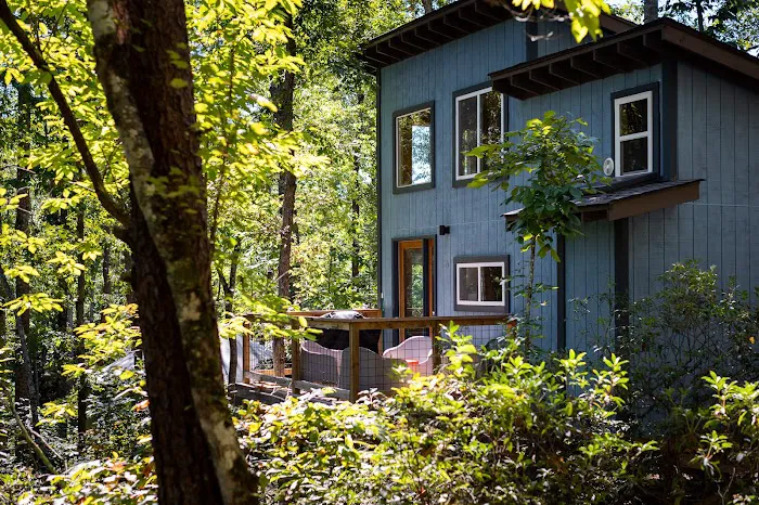 Emberglow Outdoor Resort Picture 2