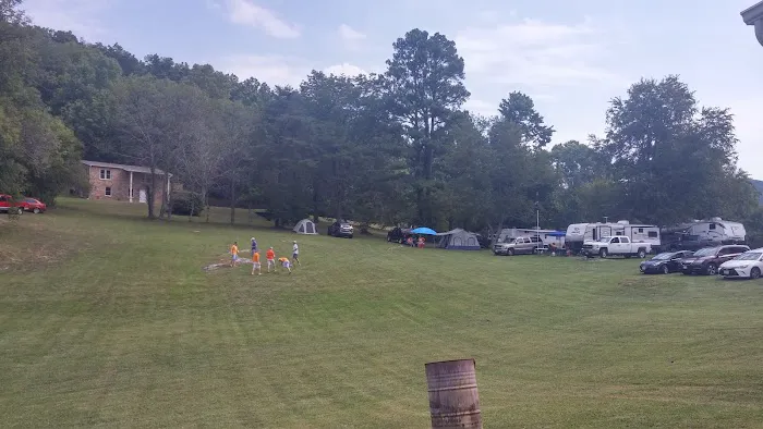 Hilltop Camping Picture 2
