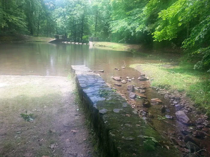 Cave Springs Campground Picture 2