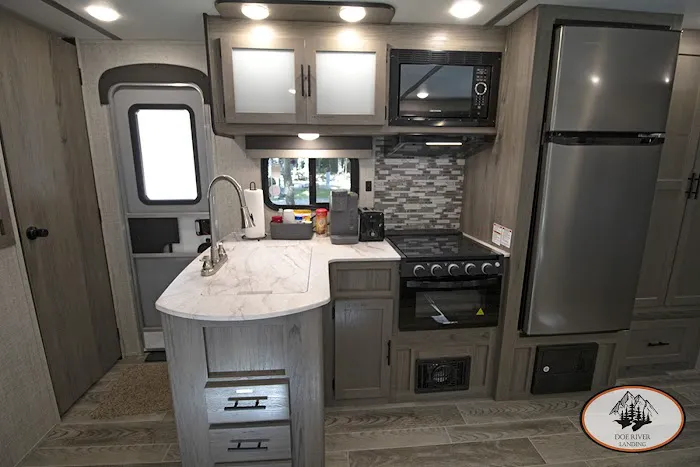 Doe River Landing Picture 8