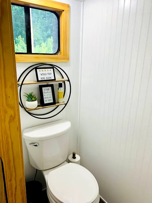 Glamping at Laurel Oaks Picture 9