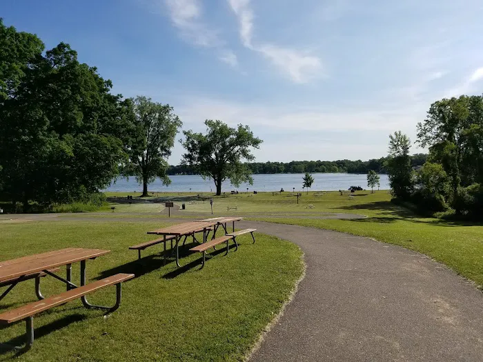 Portage Lake Campground Picture 9