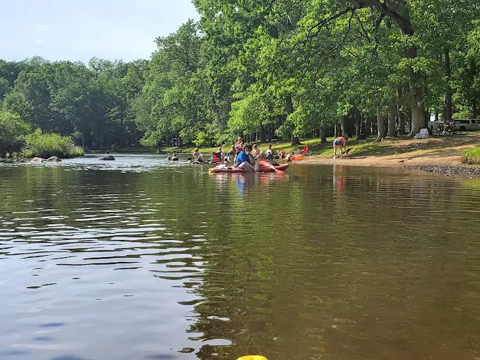 Twin Pine Campground & Canoe Picture 2