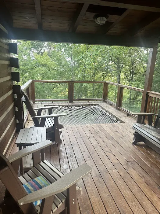 Turn Your Eyes Cabin Picture 2