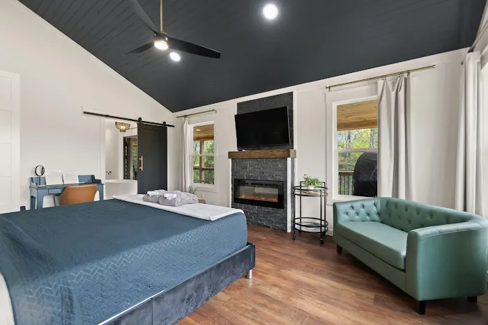 Inverness Cabin Picture 9