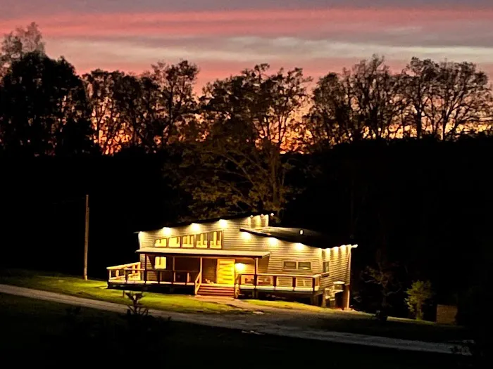 All Four Seasons cabin Picture 8