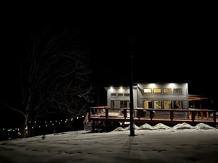 All Four Seasons cabin Picture 1