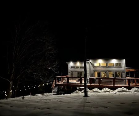 All Four Seasons cabin