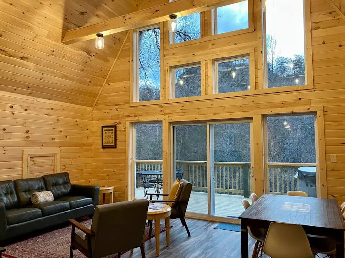 Great Heron Cabin Picture 1