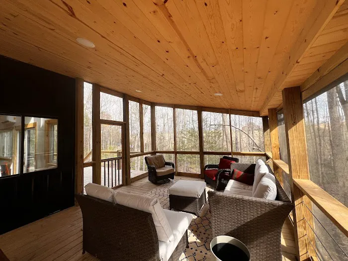 The Nest Cabin Picture 5